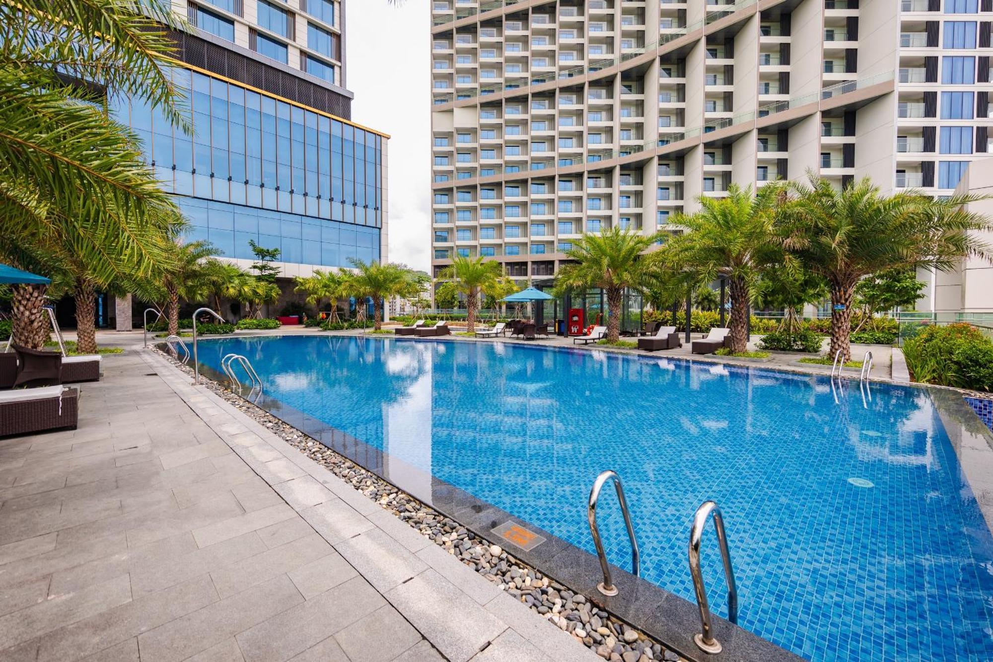 Muong Thanh Luxury Ha Long Centre II Esterno foto