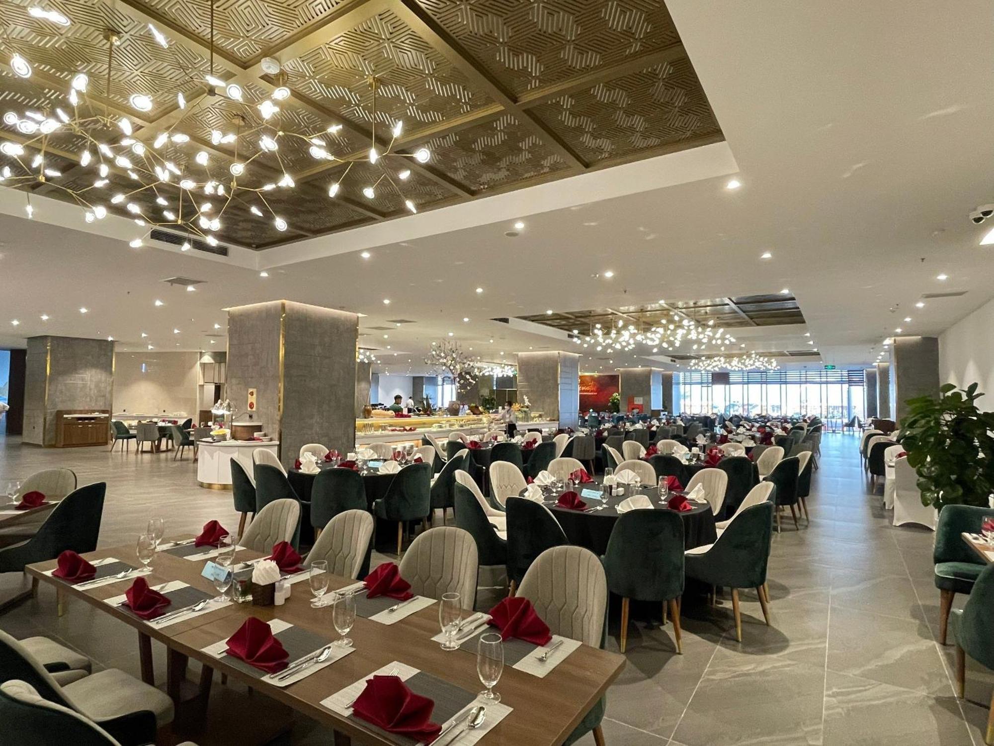 Muong Thanh Luxury Ha Long Centre II Esterno foto